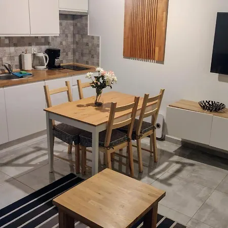 Enklawa Przy Plazy - Szklane Apartman *