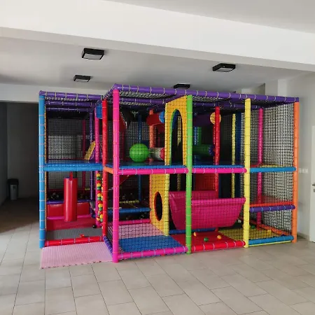 Enklawa Przy Plazy - Szklane * מיילנו